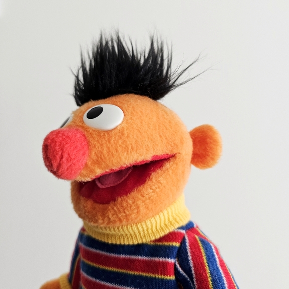 Sesame Street Ernie Plush Soft Comic Toy 2012 Sesame Workshop Collectible 10.5" - Picture 13 of 16
